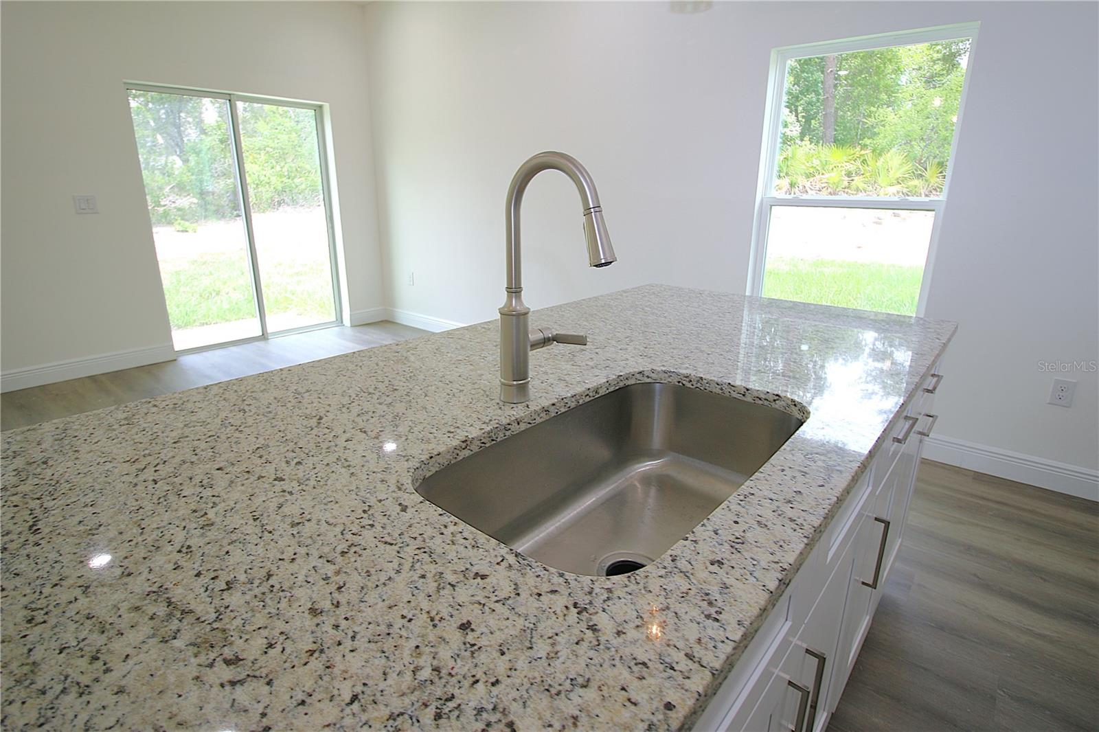 08. Kitchen