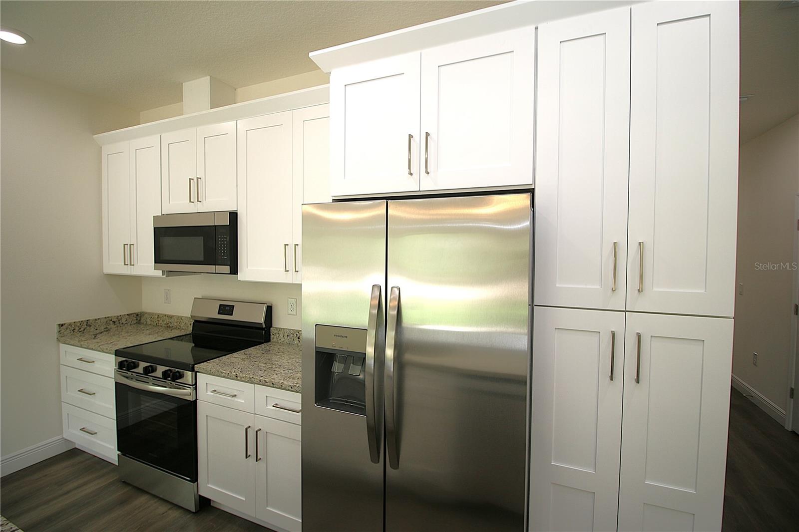 08. Kitchen Staged