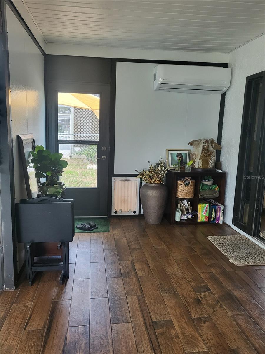 Sun Room /Bonus Room