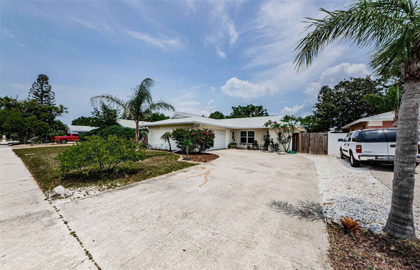 Long driveway and 2 car garage