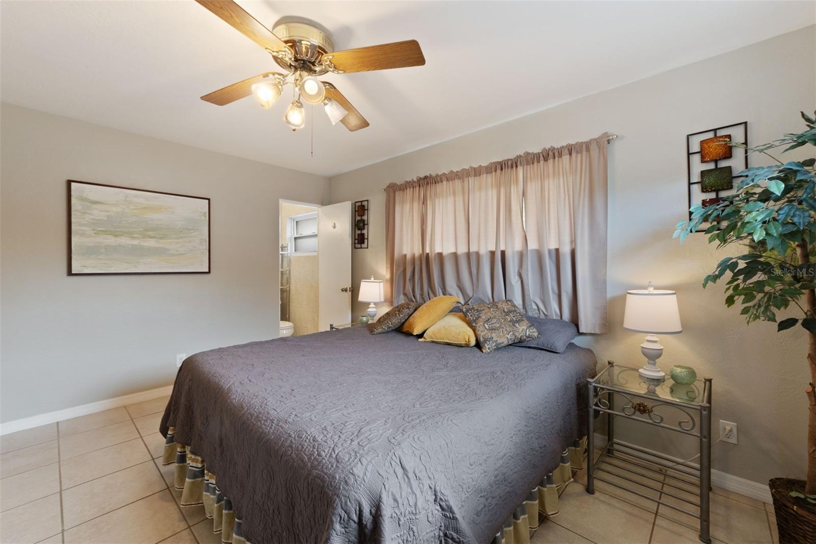 Primary Suite fits a king bed
