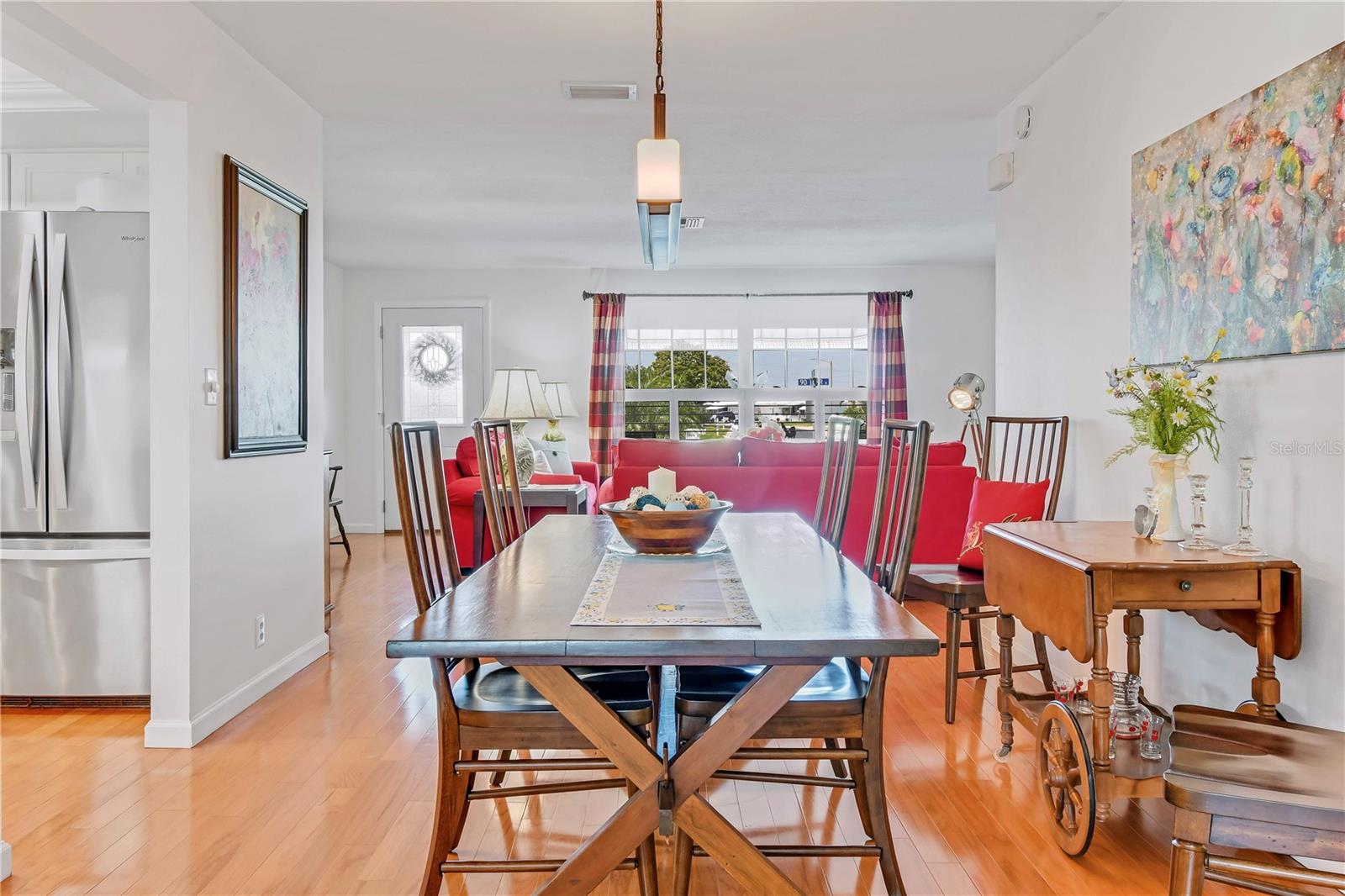 Formal dining rooom