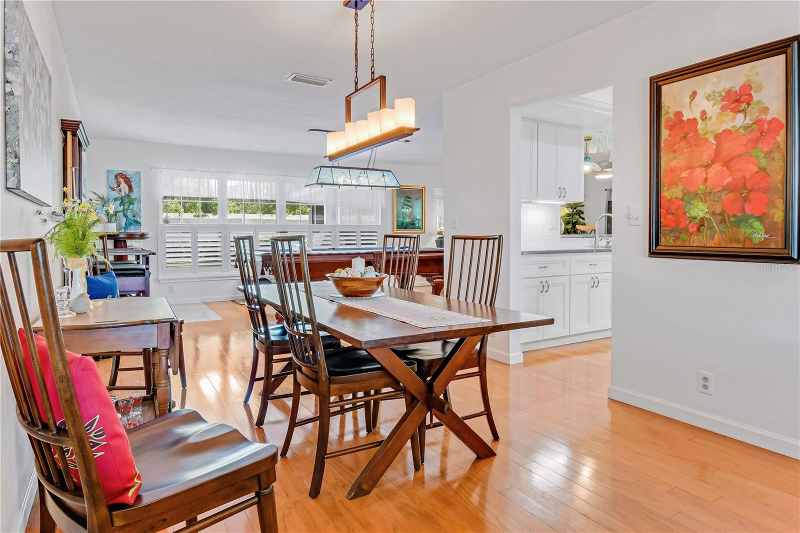 Formal dining room
