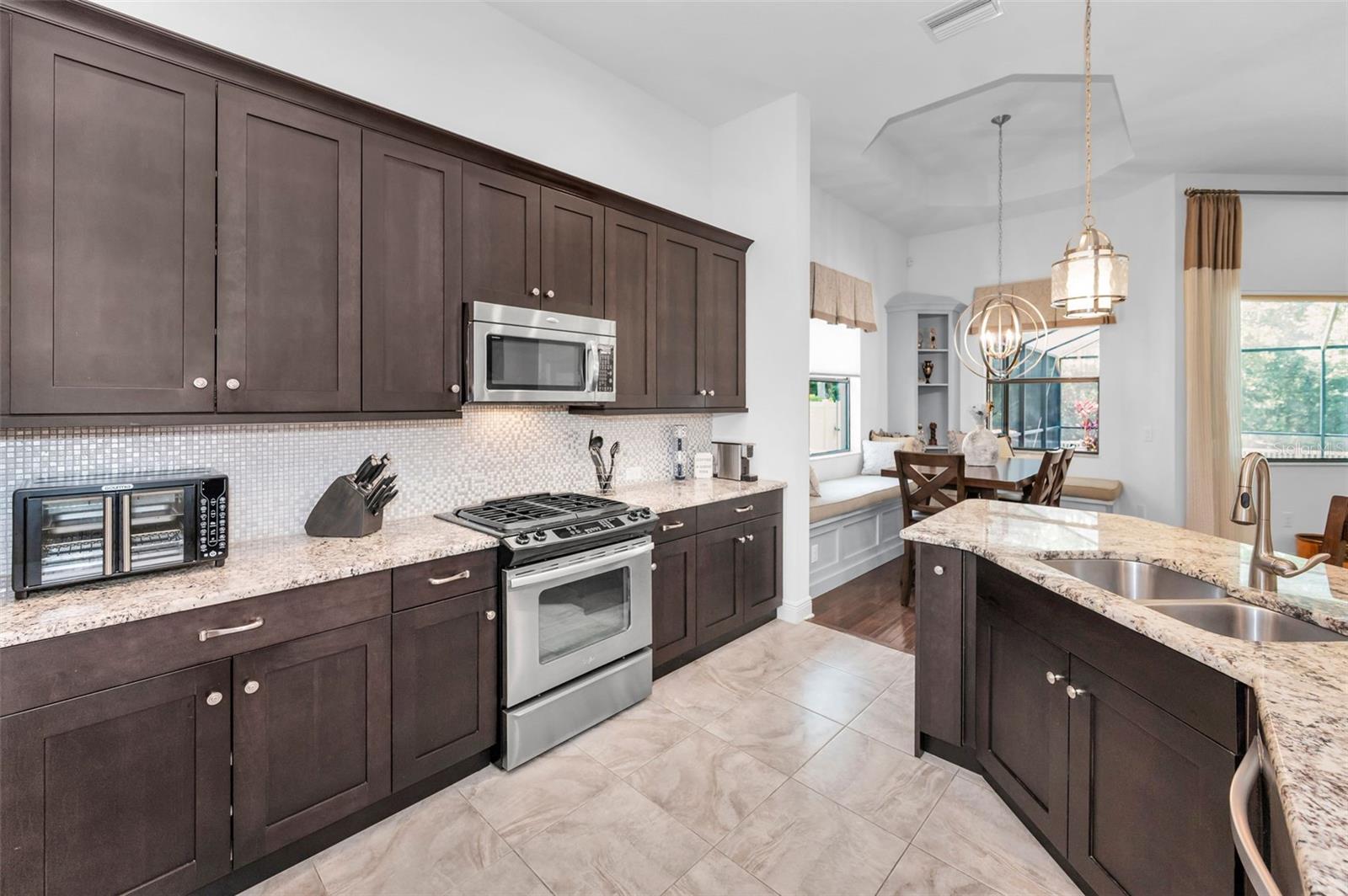Center Island - Tile backsplash