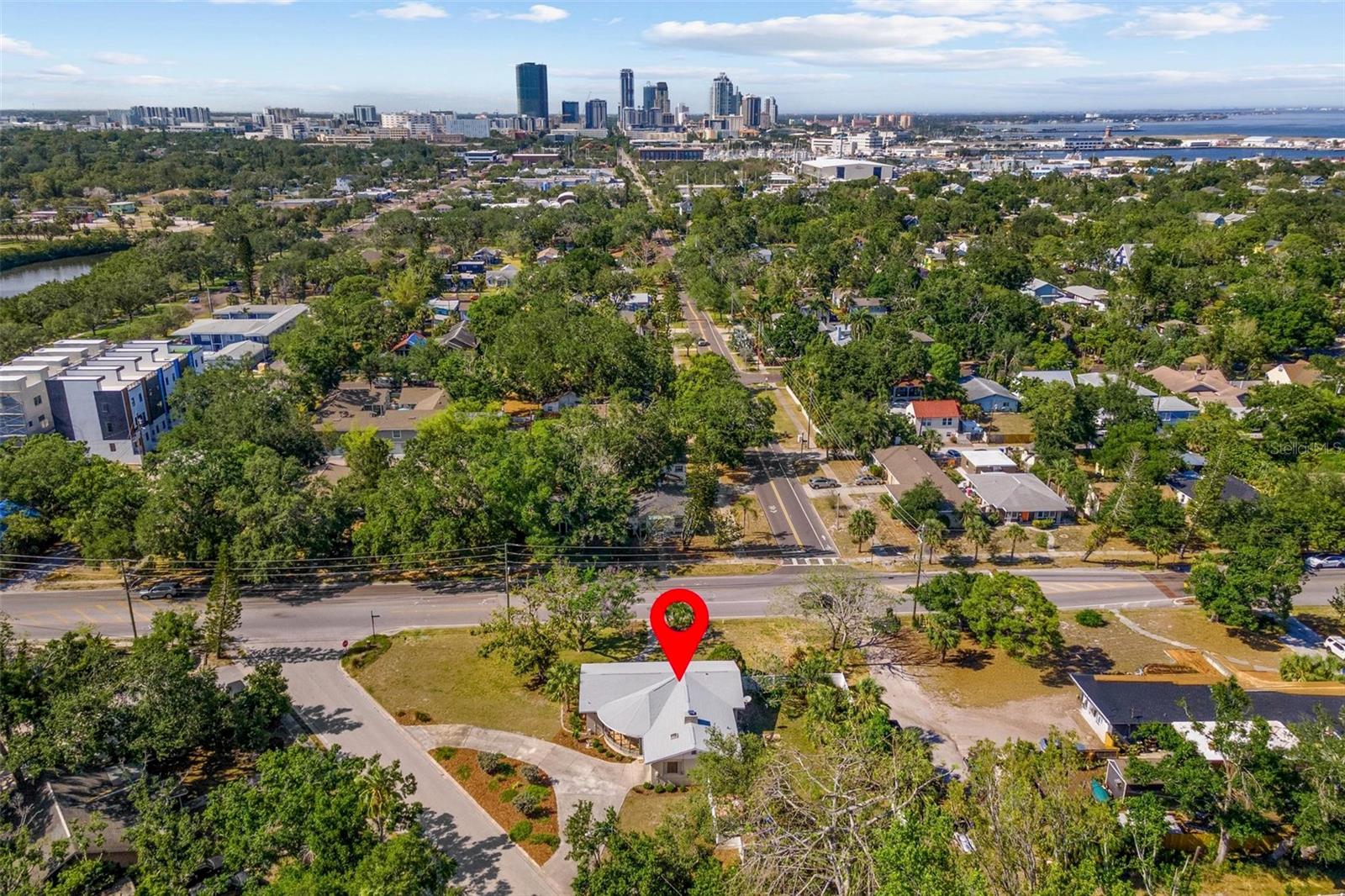 Note the close proximity to downtown St Pete!  You can ride your bike or get a quick Uber ride!