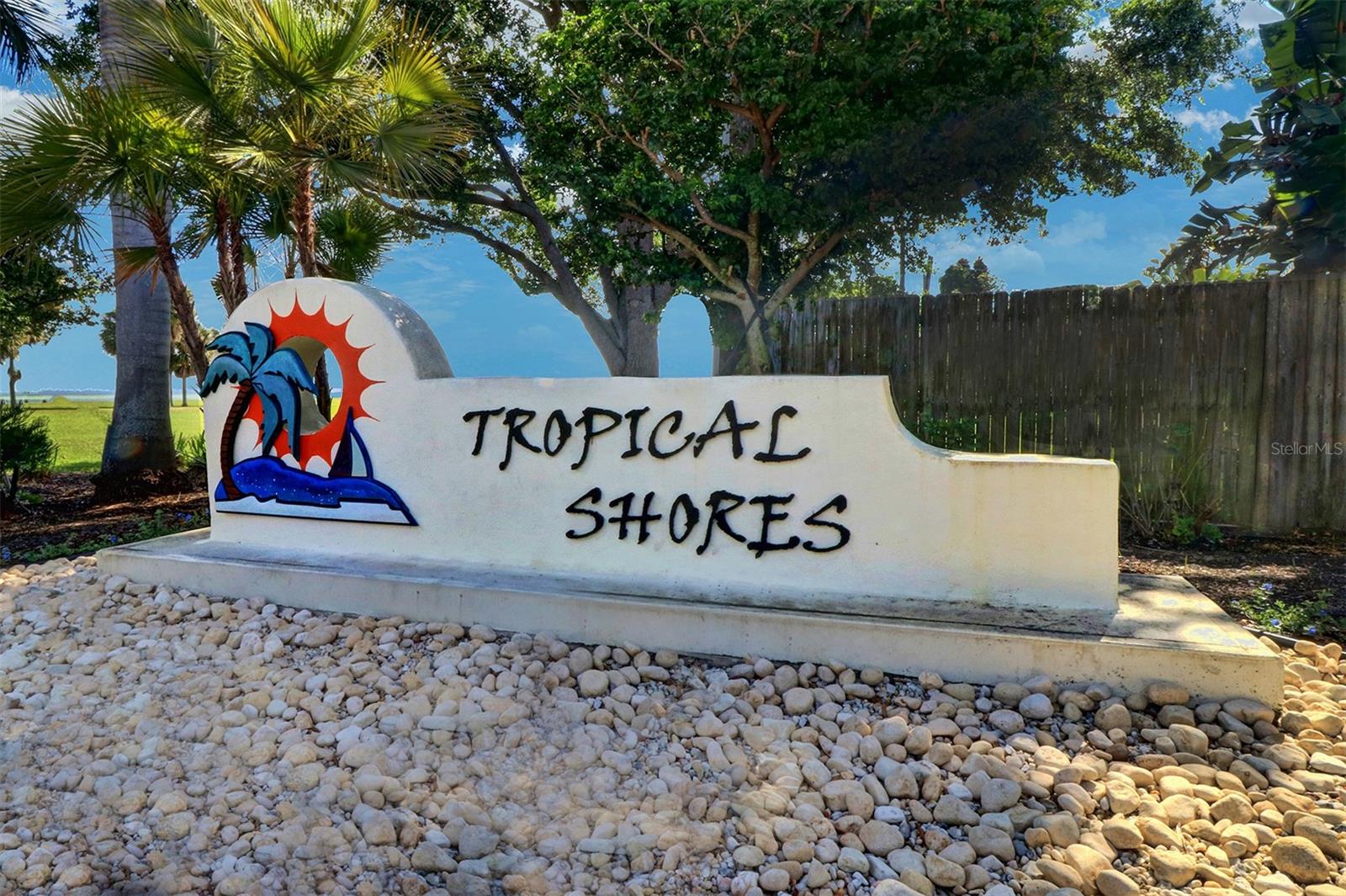 Tropical Shores, with lots of waterfront homes just adds to the values in this area