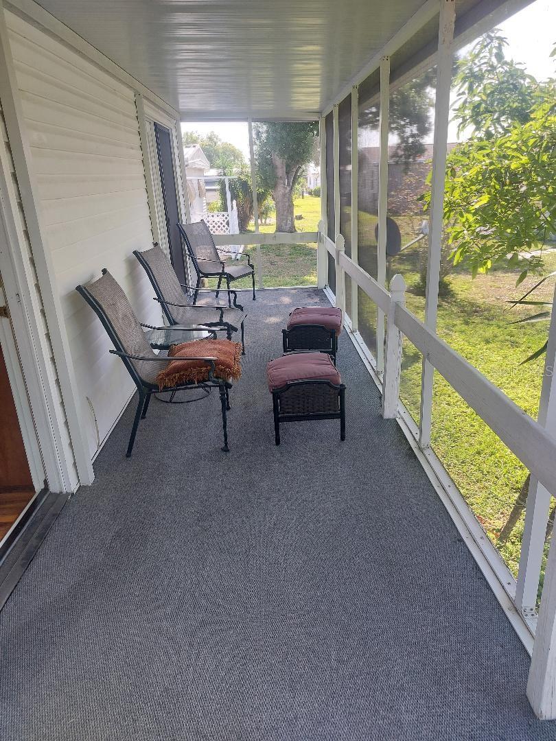 SCREENED DECK