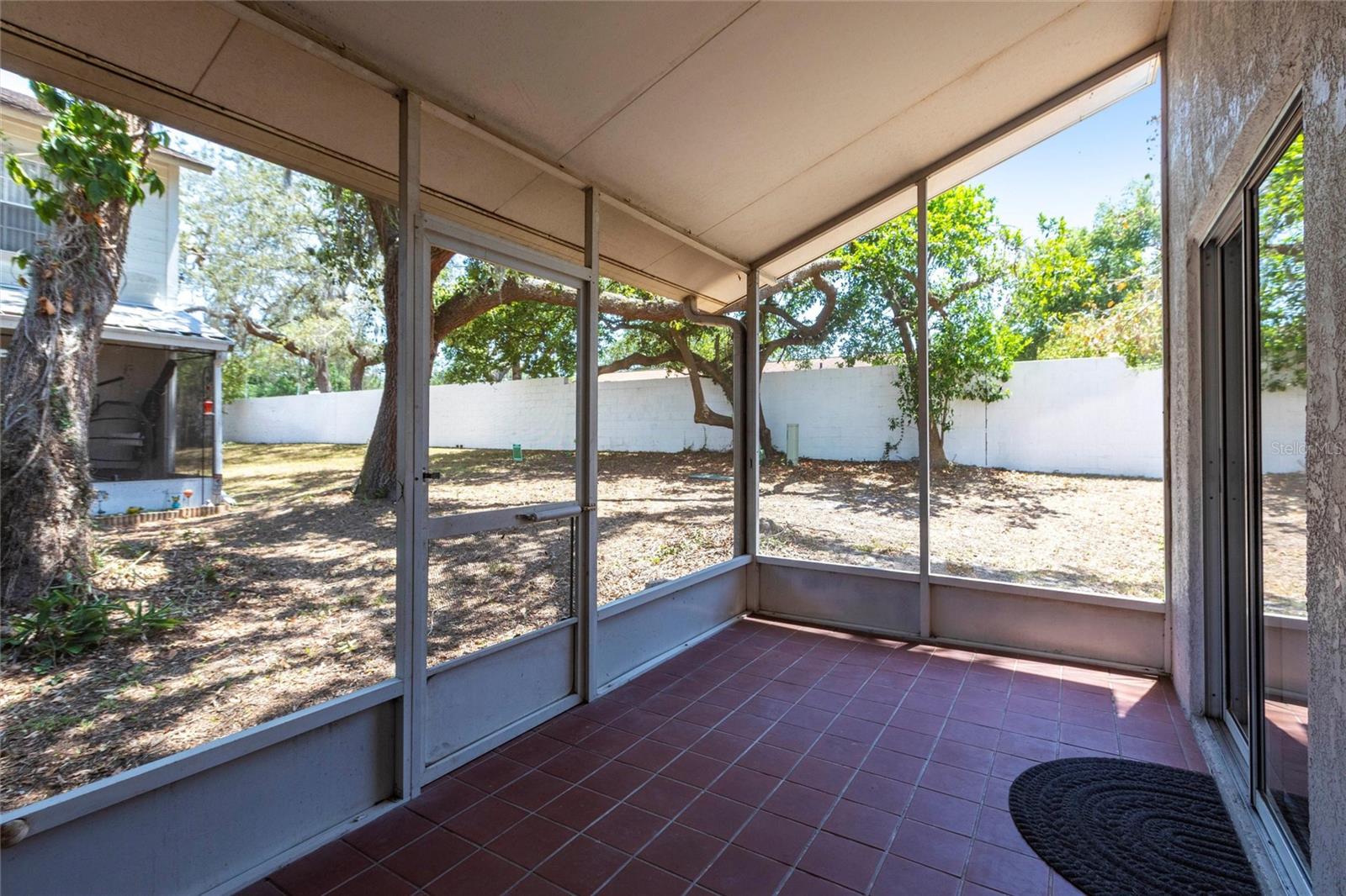 Porch w/ Utility Closet