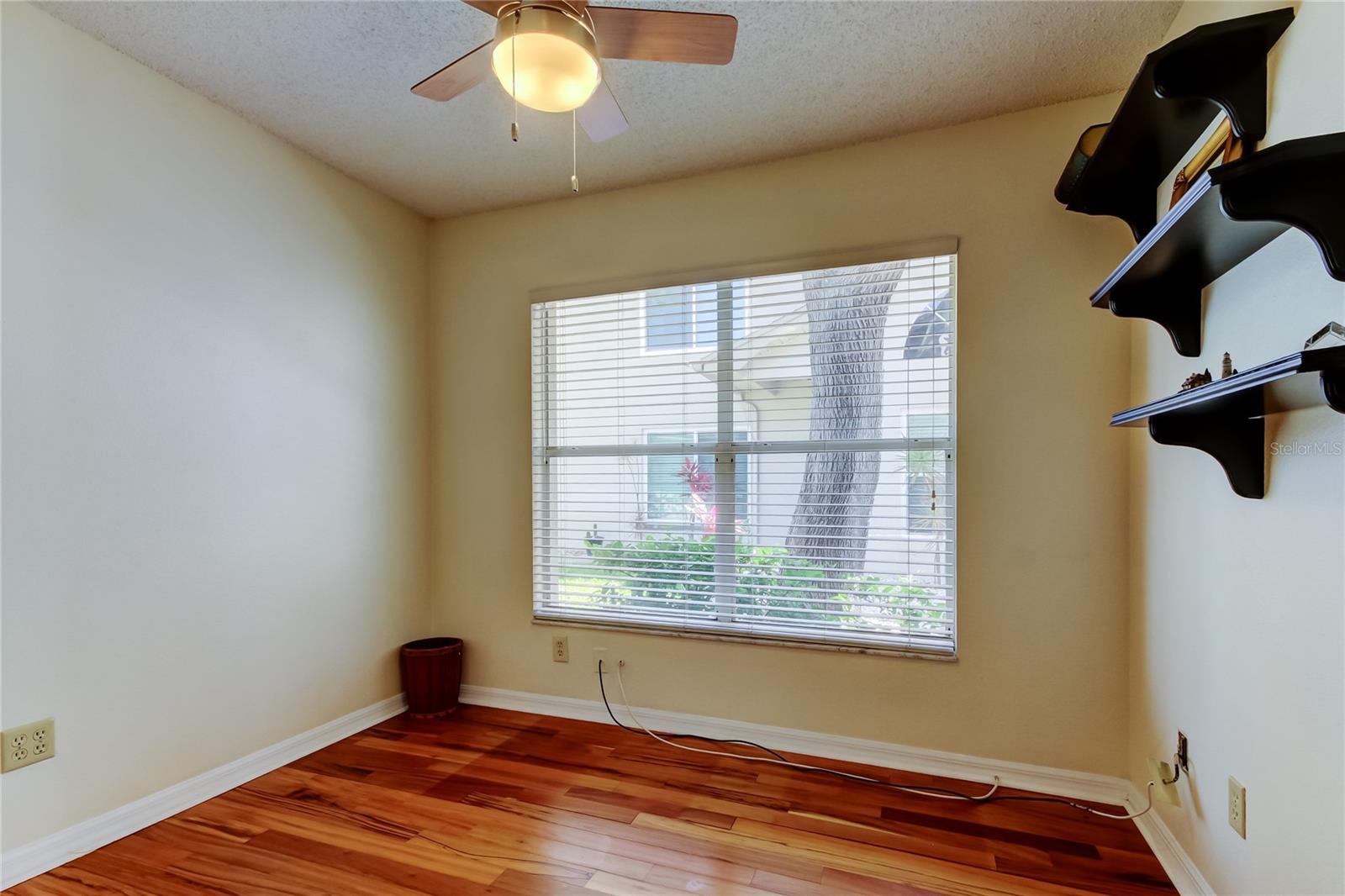 13. BONUS ROOM (9.10 x 8.2') - Home Office, Family Den, Nursery, Childs Room, Zen Studio, Endless Possibilities!!