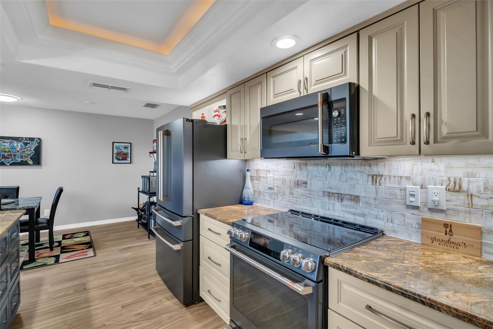 Notice the ambient lighting in the tray ceiling