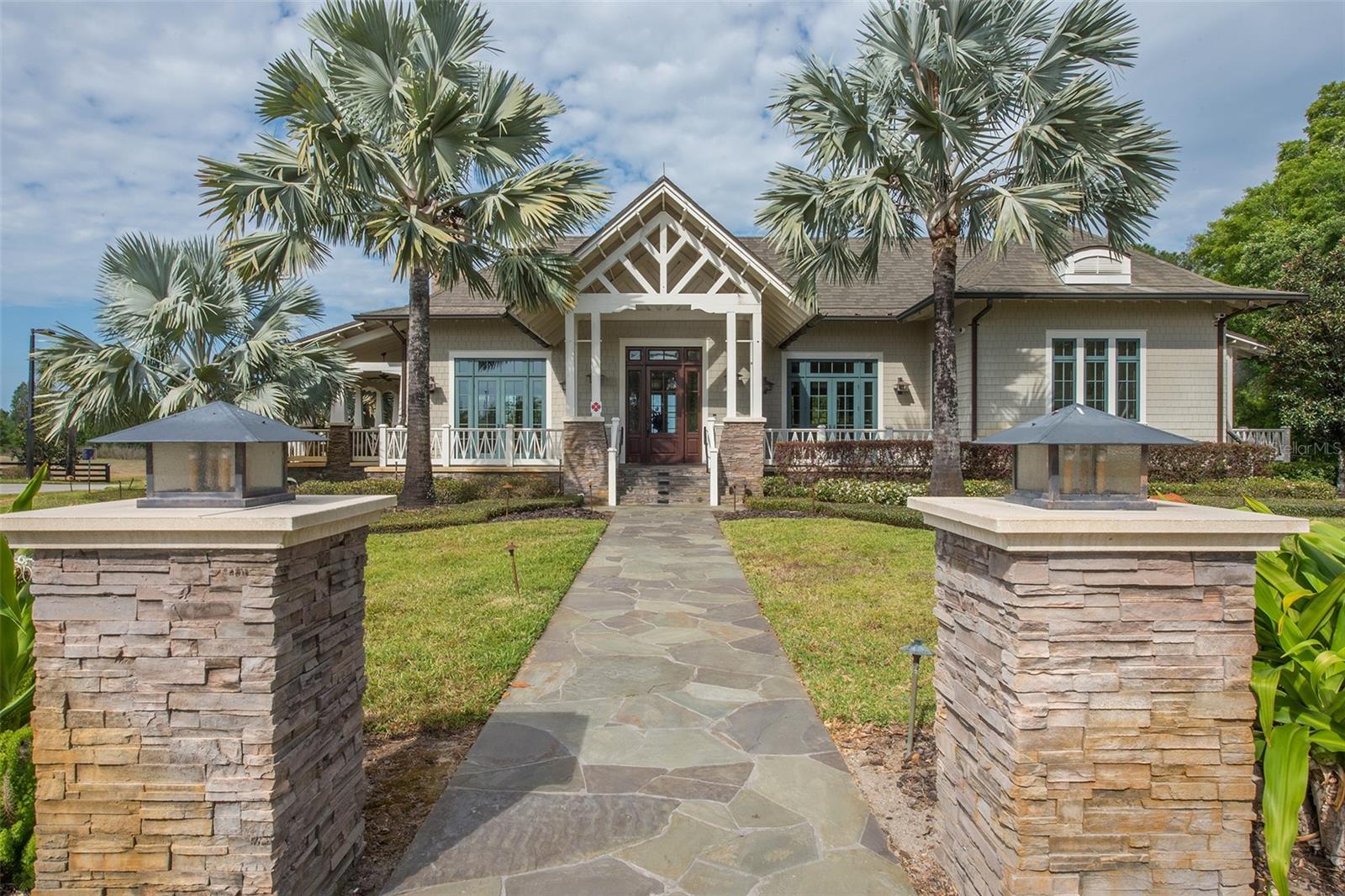 Lakeside Lodge