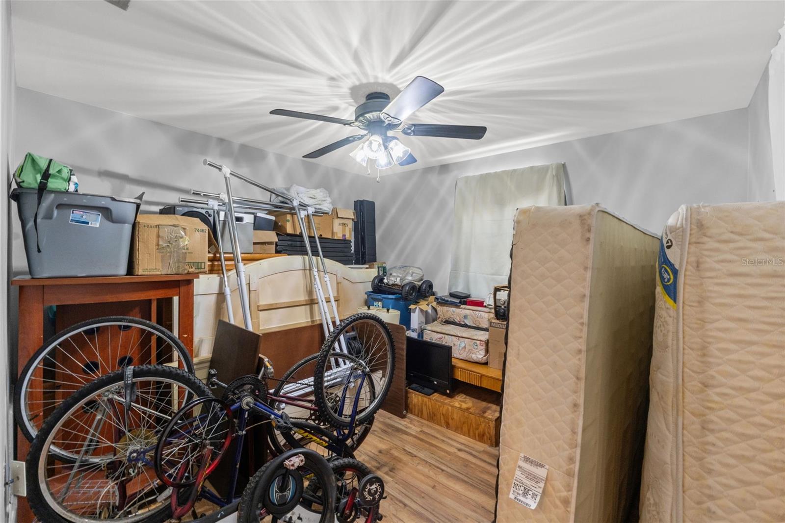 guess bedroom