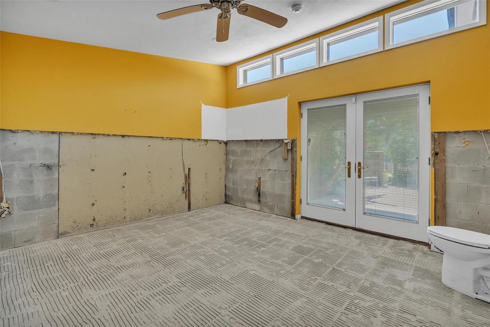 Lower Bedroom w/Private Entrance