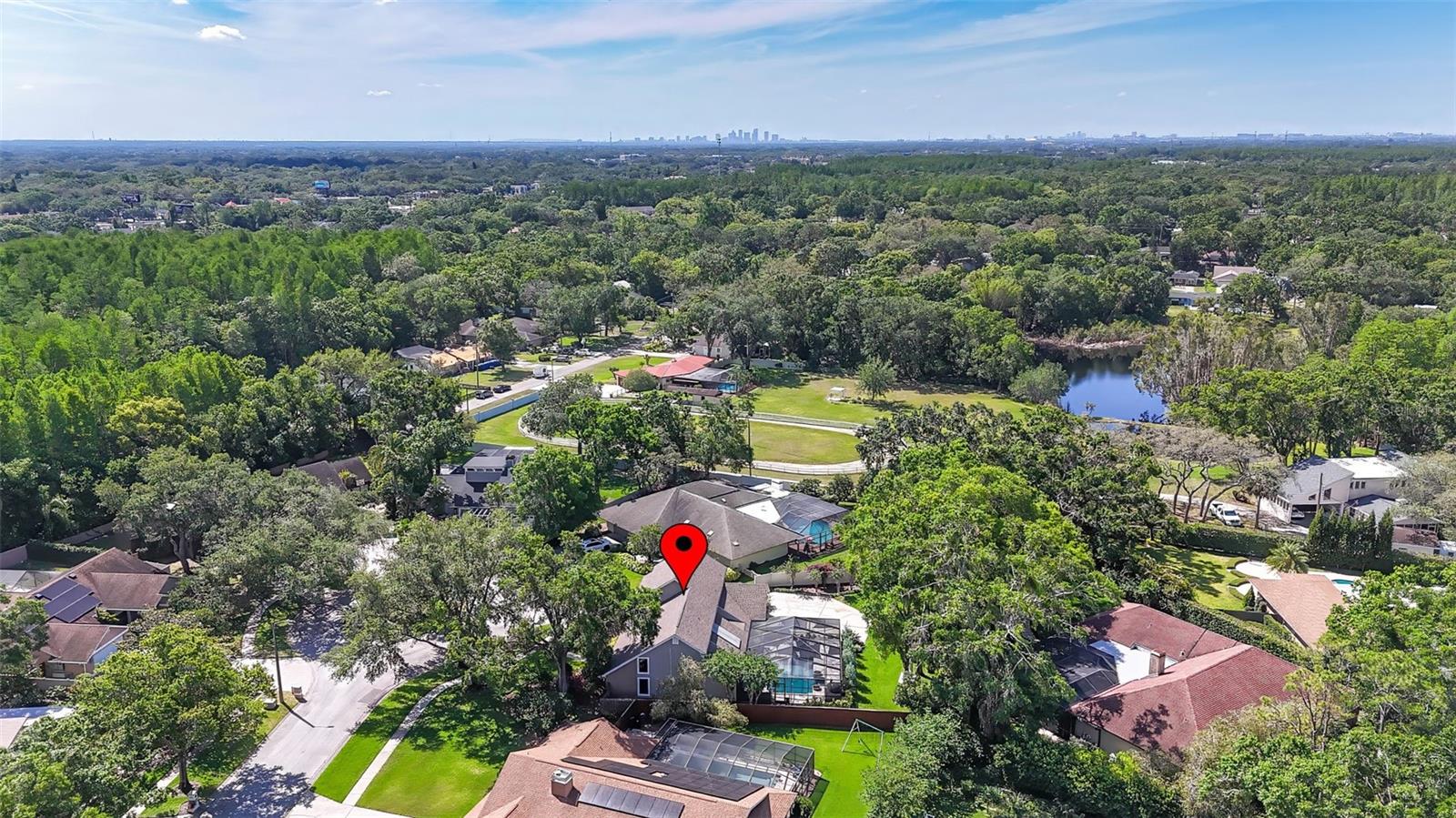 Downtown Tampa view ariels. Approximately 25 minute commute to Downtown Tampa, Tampa International Airport, and Malls.