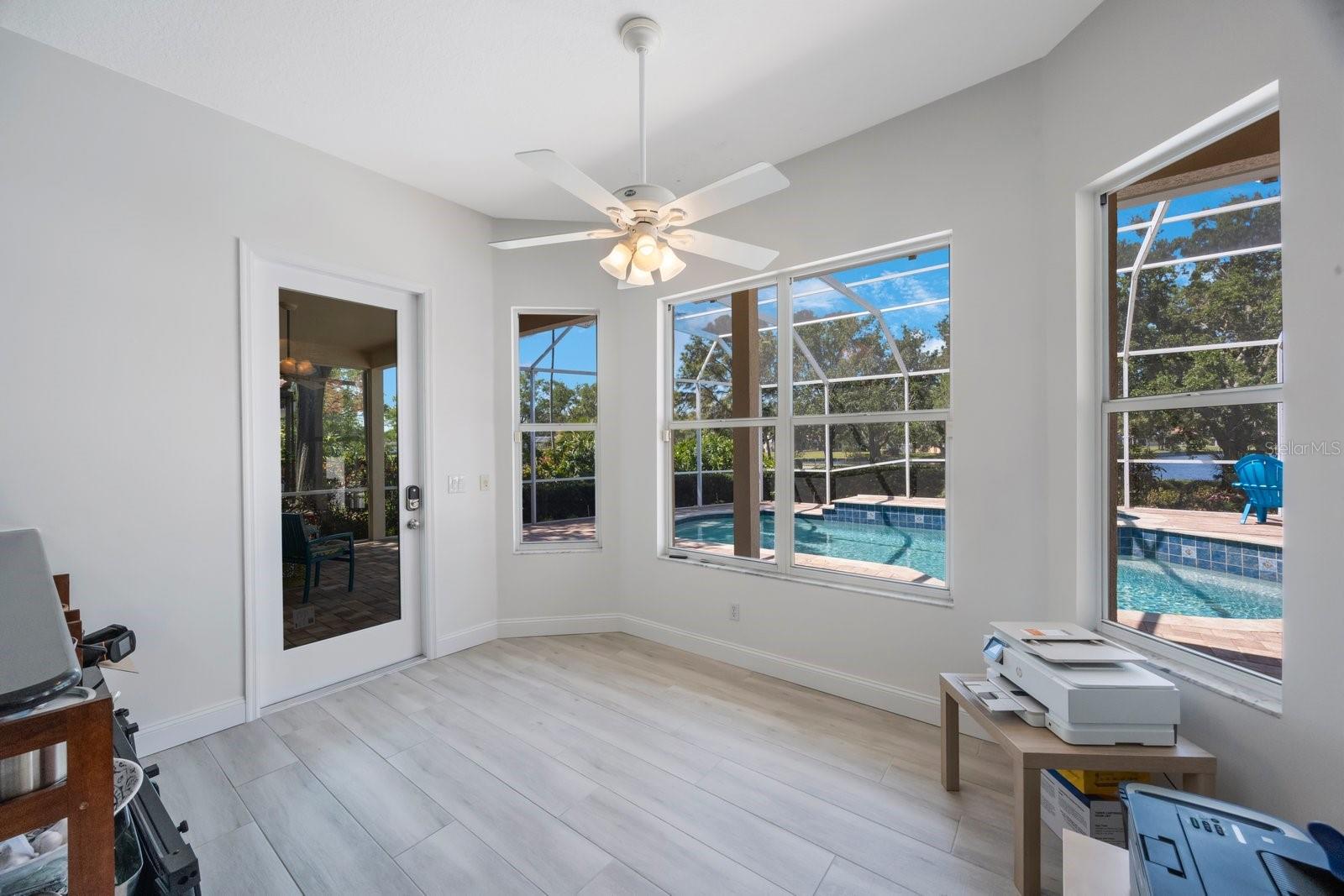 Separate breakfast room, can also be a workout room with great views of the water