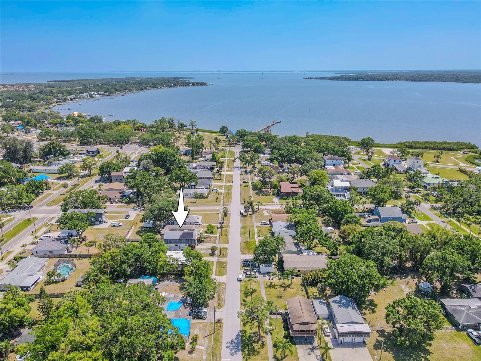 Chestnut St view out to Old Tampa Bay