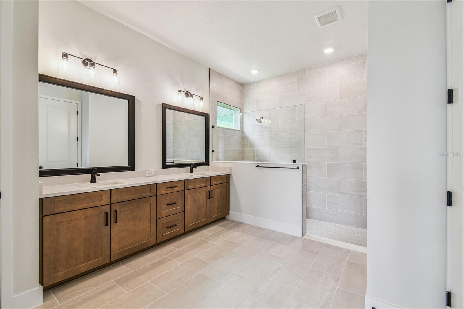 Owner's Bath