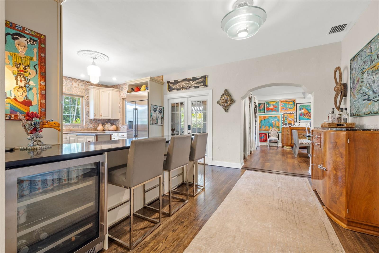 Gourmet kitchen