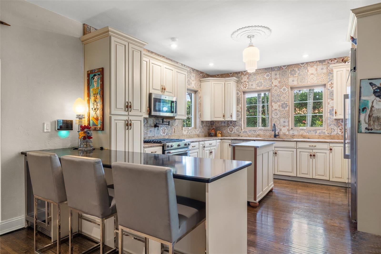 Granite & Quartz countertops