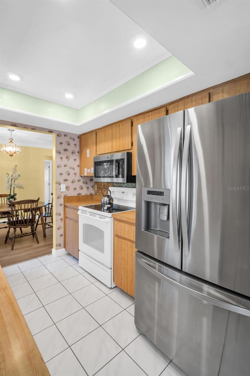 Updated tray ceiling with recessed lighting~