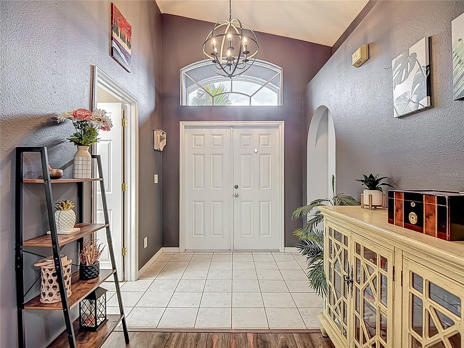 Foyer - Double Entry Doors