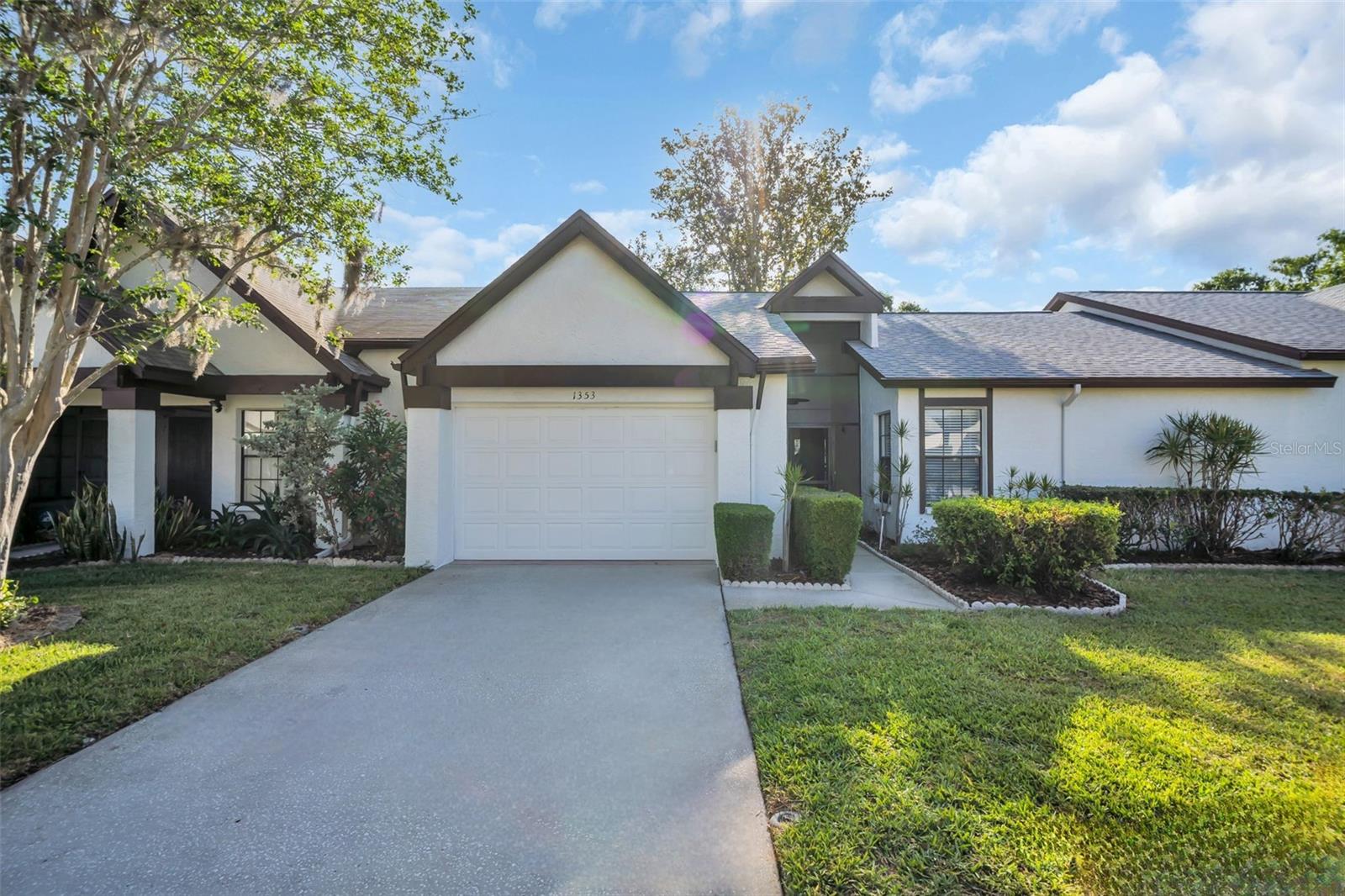 Welcome home to Camelot Village in Highland Lakes~