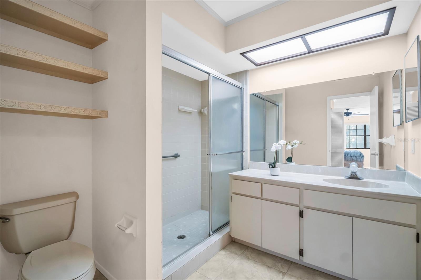 Spacious en-suite and walk-in shower~