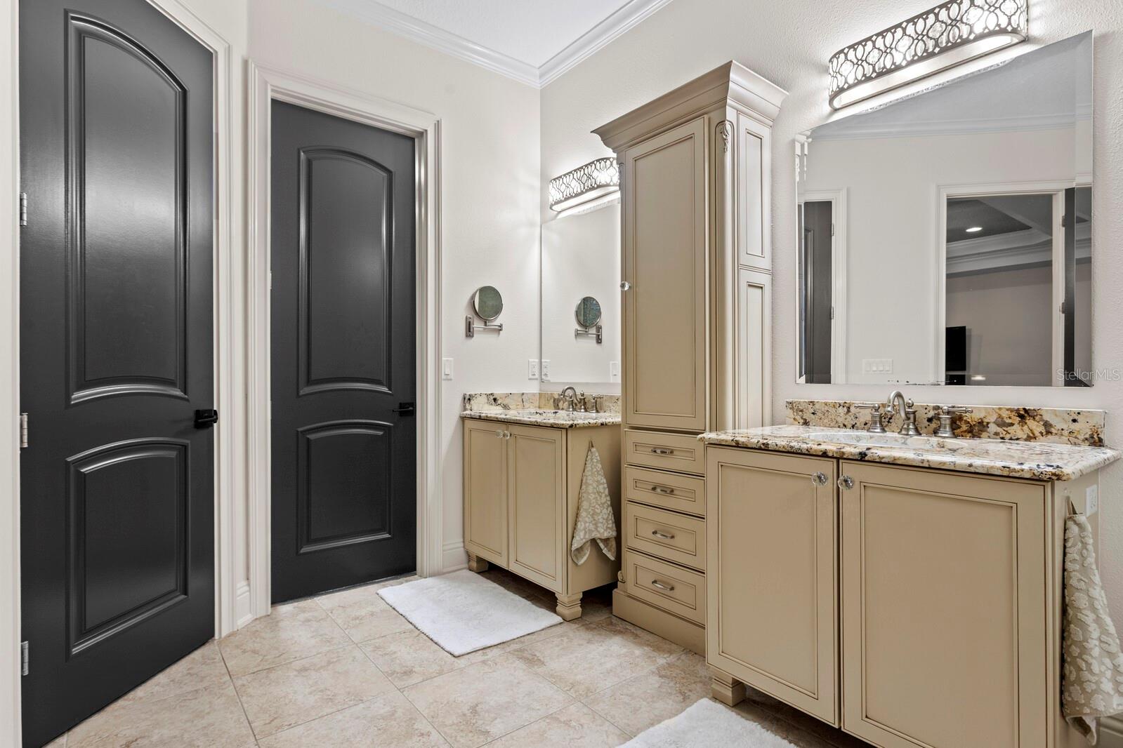 Dual sinks and plenty of storage!