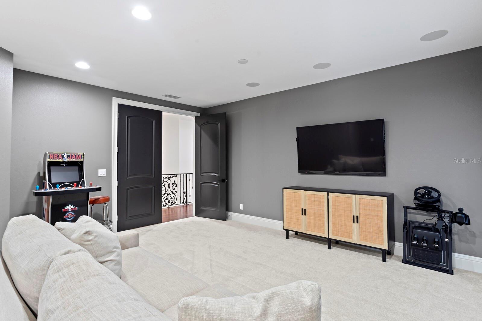 Gym? Playroom? Movie theater? Many options to choose from to enjoy this extra space!
