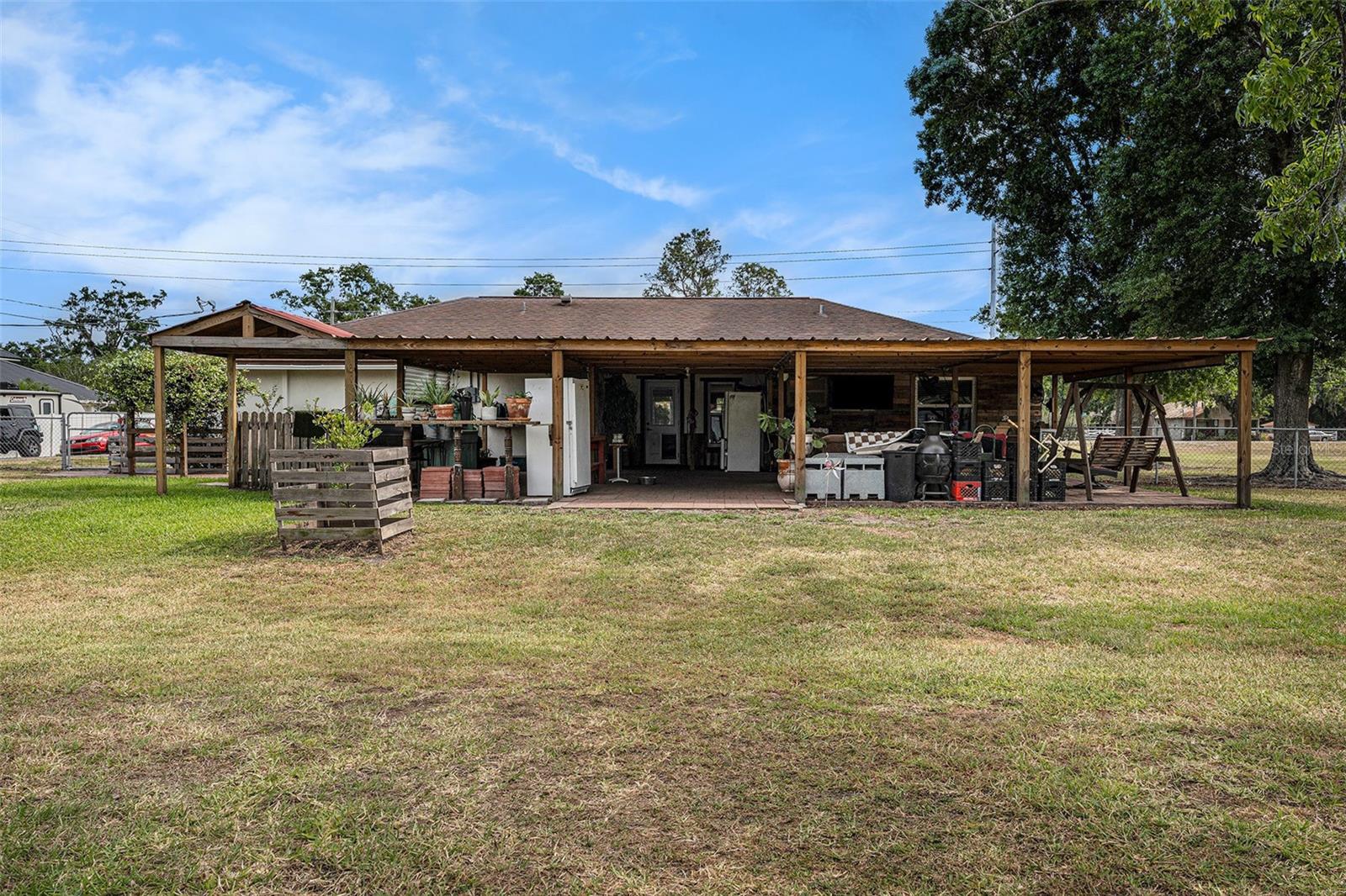 3515 Bell Farms Drive, Plant City, FL 33566 - Bark view of home
