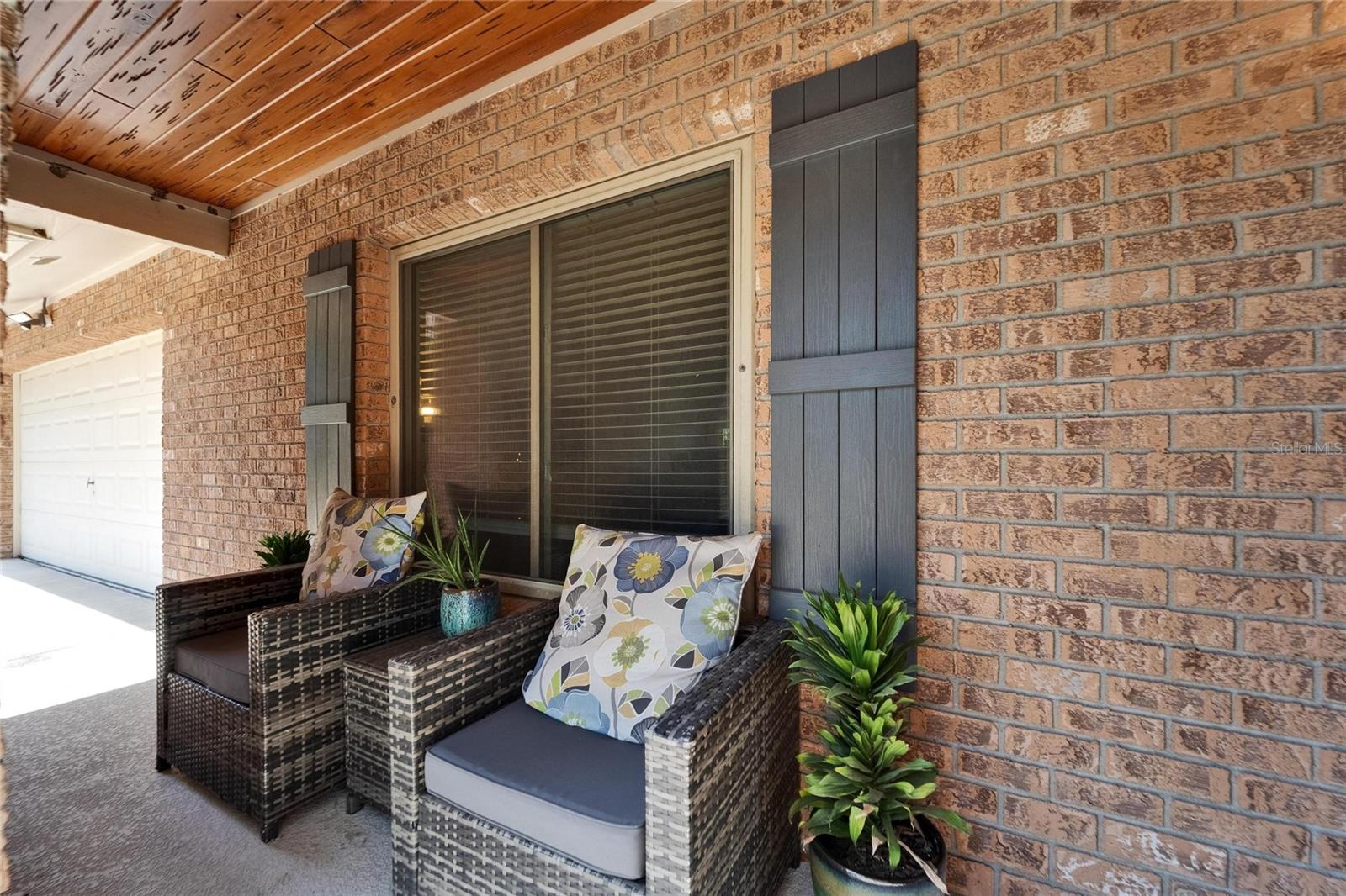 Cozy Entry