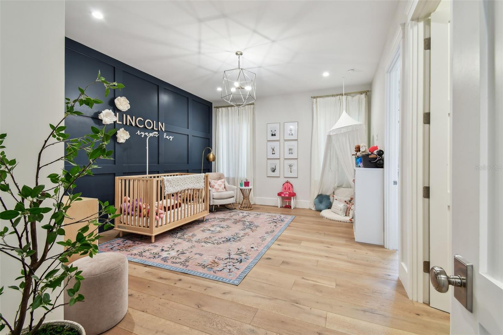 Bedroom 2 (Second Floor)