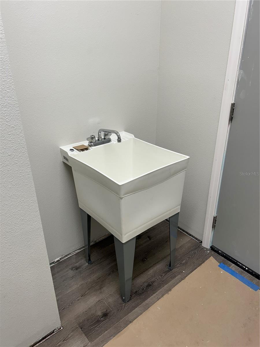 Laundry Room/Utility Sink