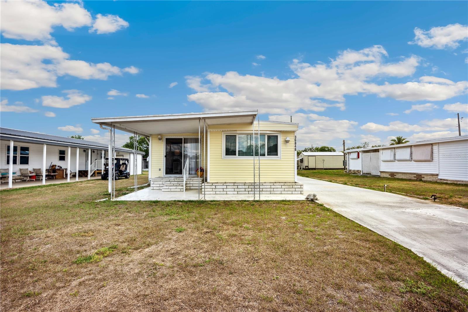 Welcome to Betmar 55+ golf community.