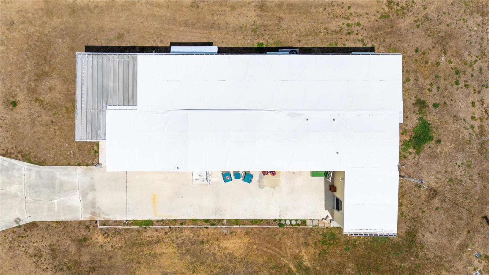 New TOP/Membrane roof installed in 2025.