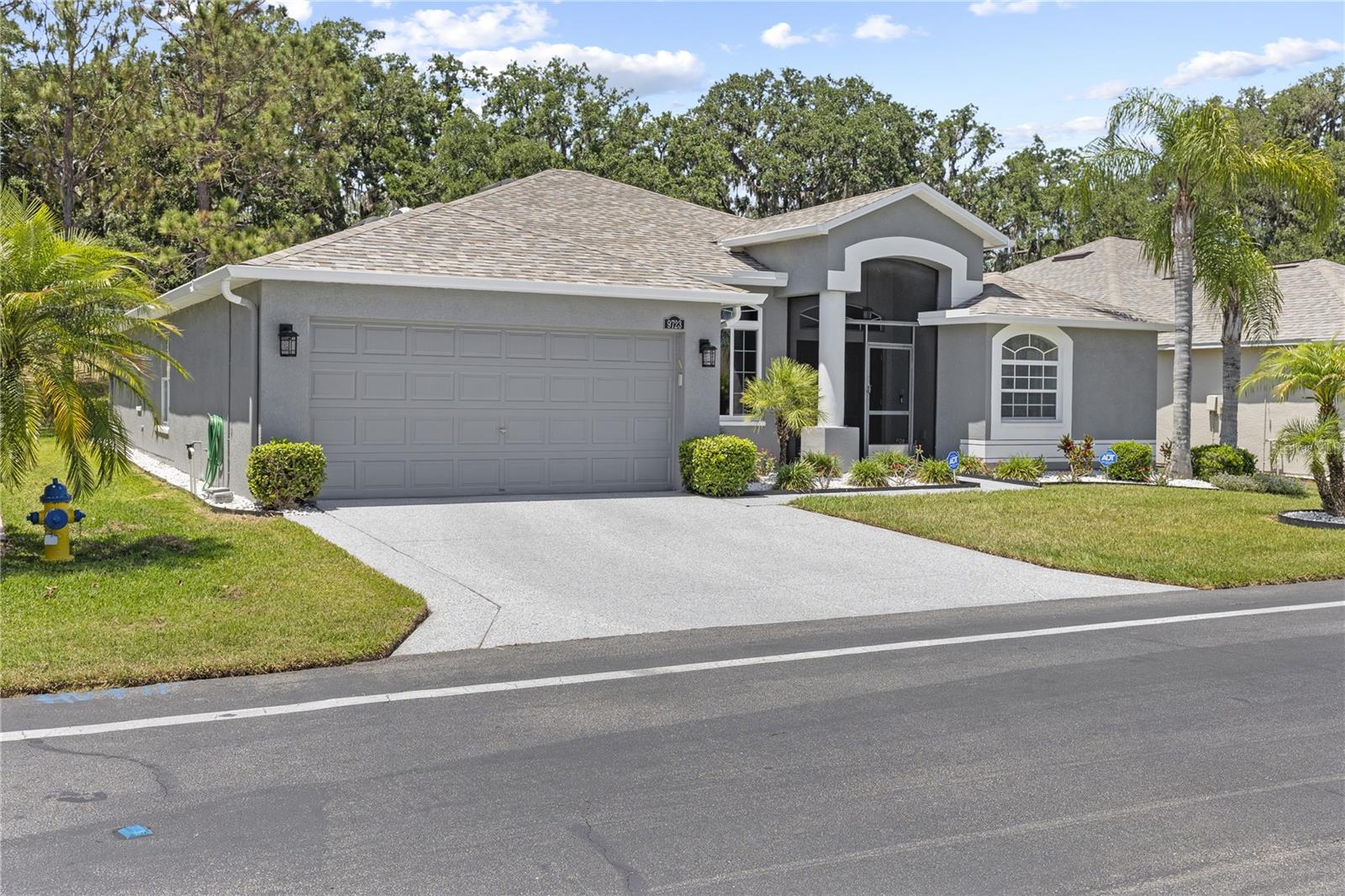 Wide driveway to park friends and family