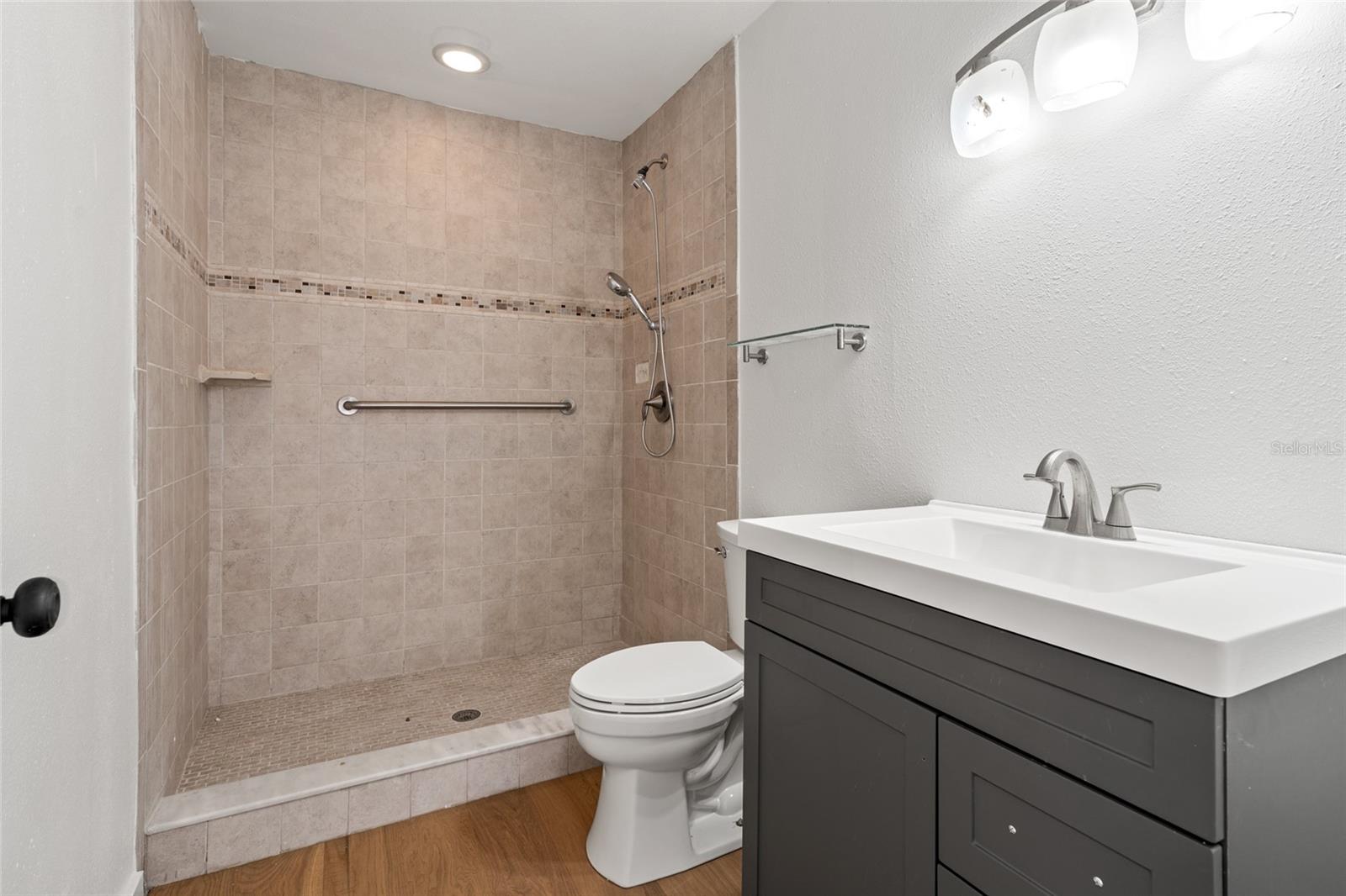 Guest House full bath, 1st floor
