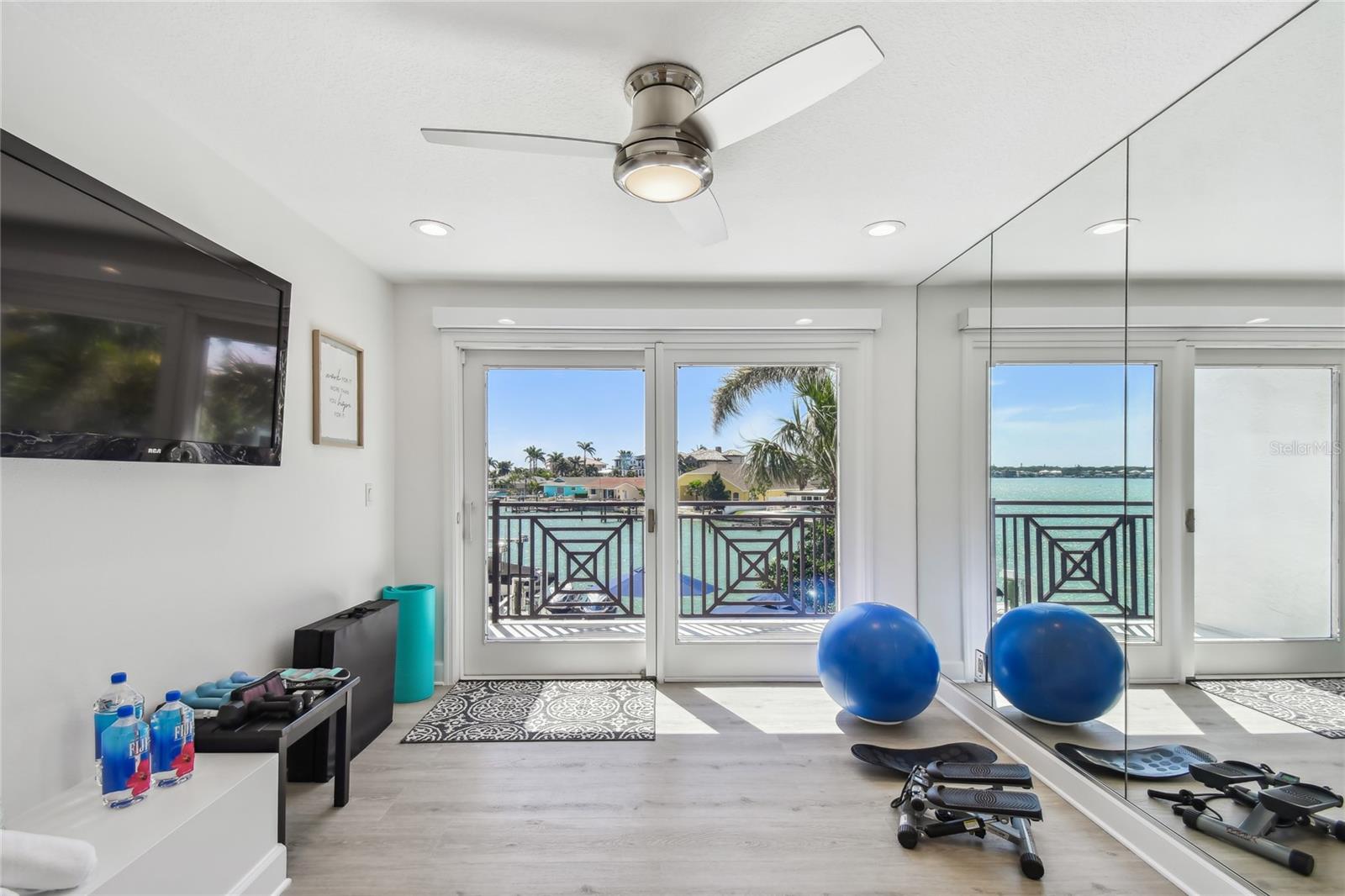 Bonus room off of the primary bath