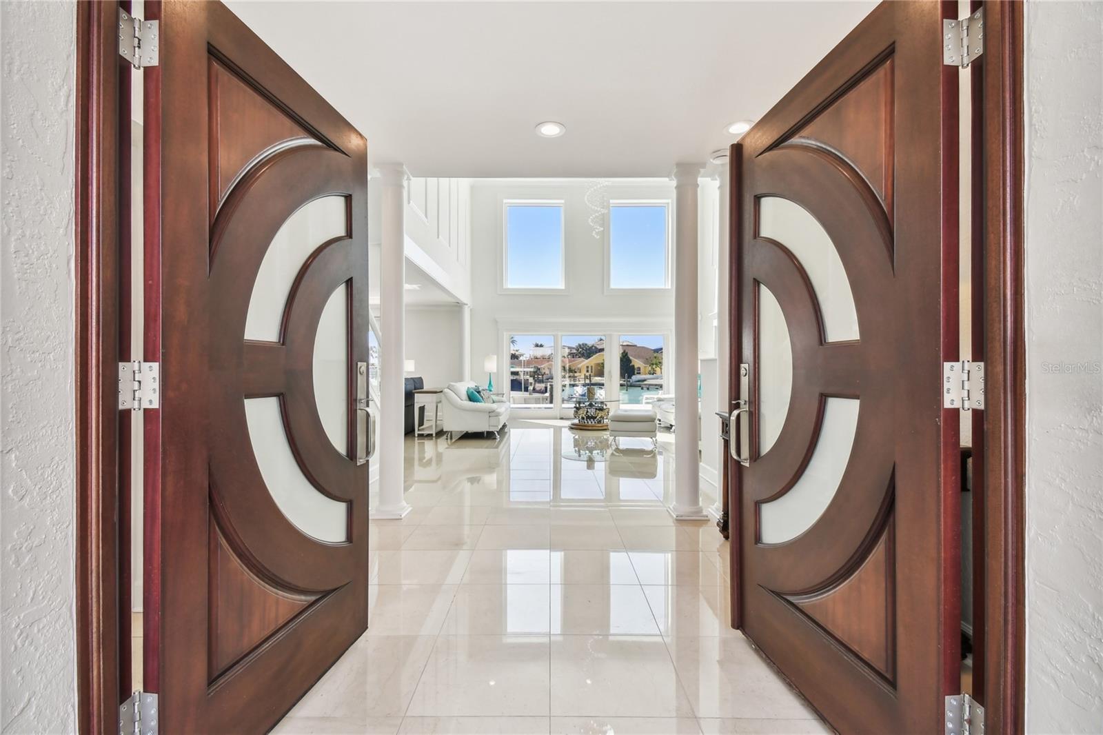 Extravagant Entranceway