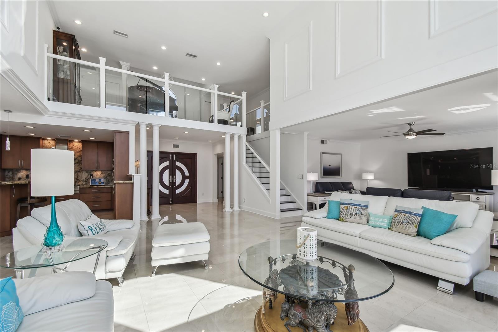 Living Room, Loft, Family Room