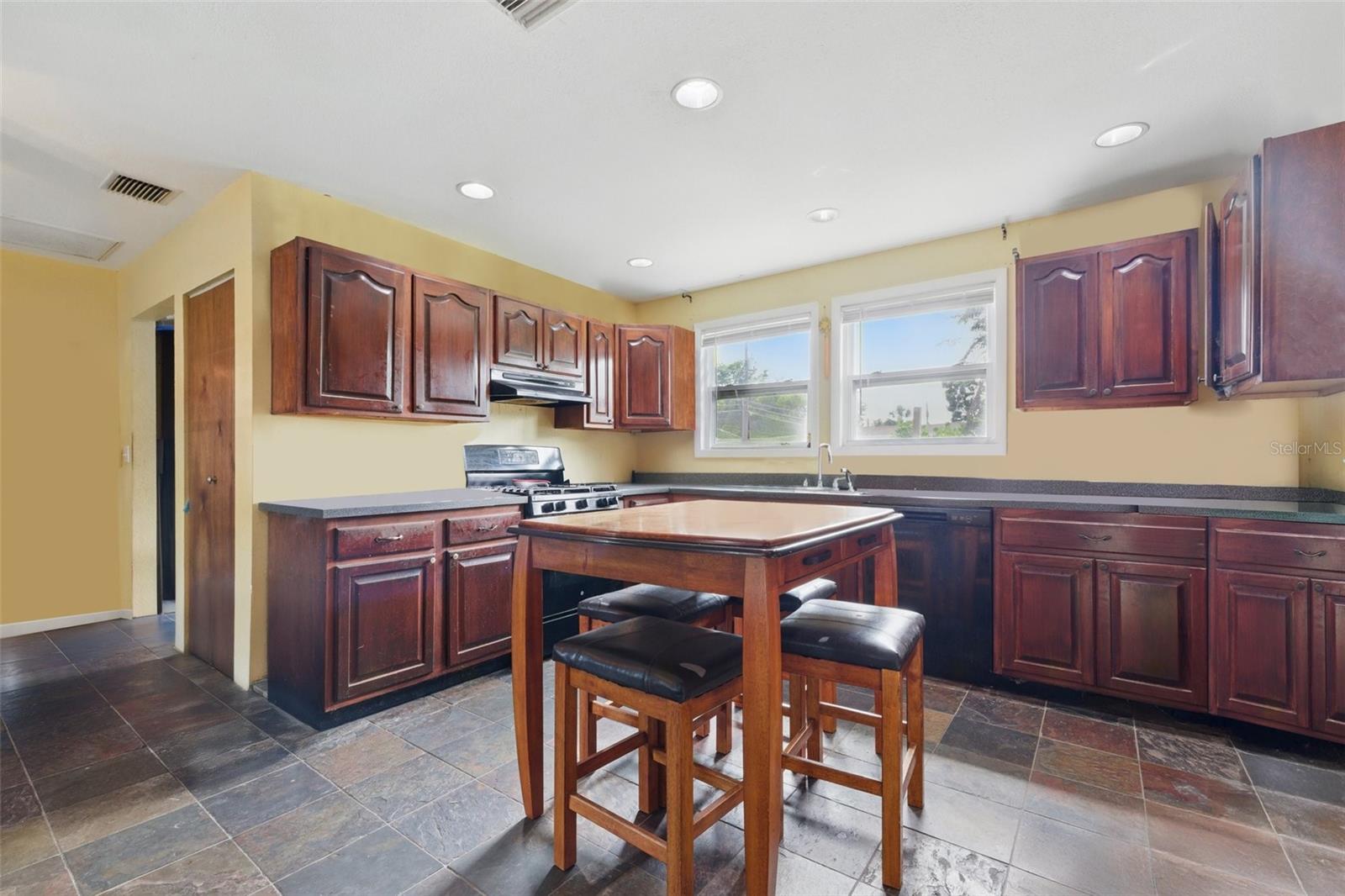 Large eat-in kitchen
