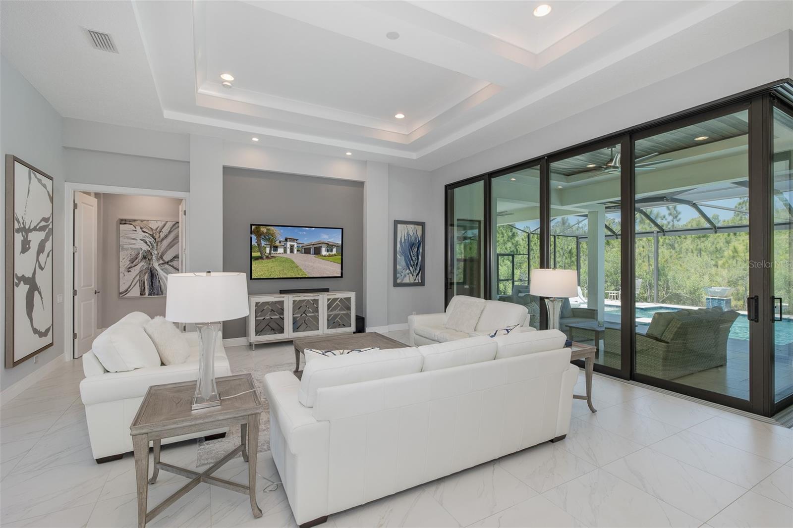 Grand Family Room!