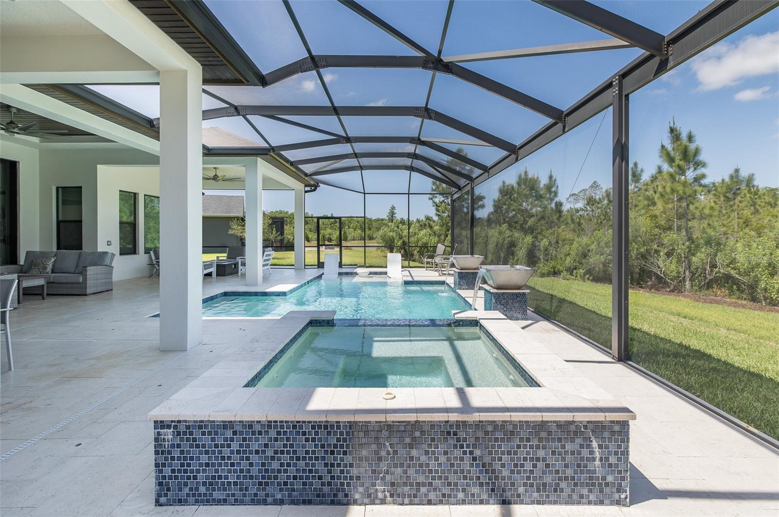Raised Spa w/Custom Tile Accents!
