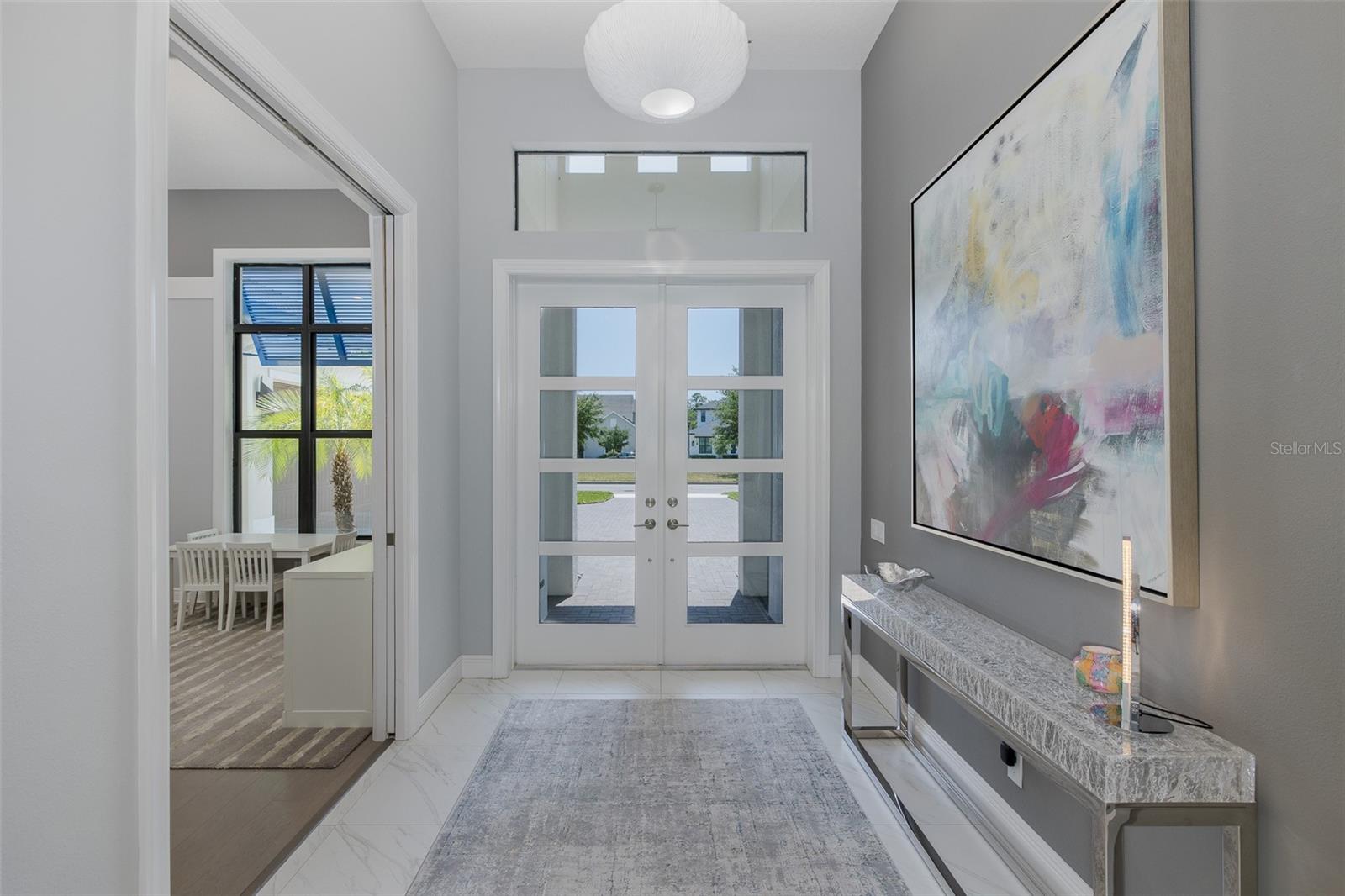 Large Foyer w/Custom Front Doors!