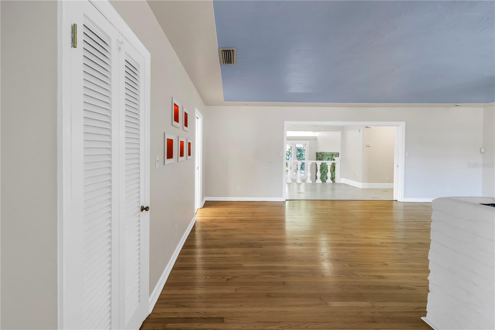 Entry Way to Living Room