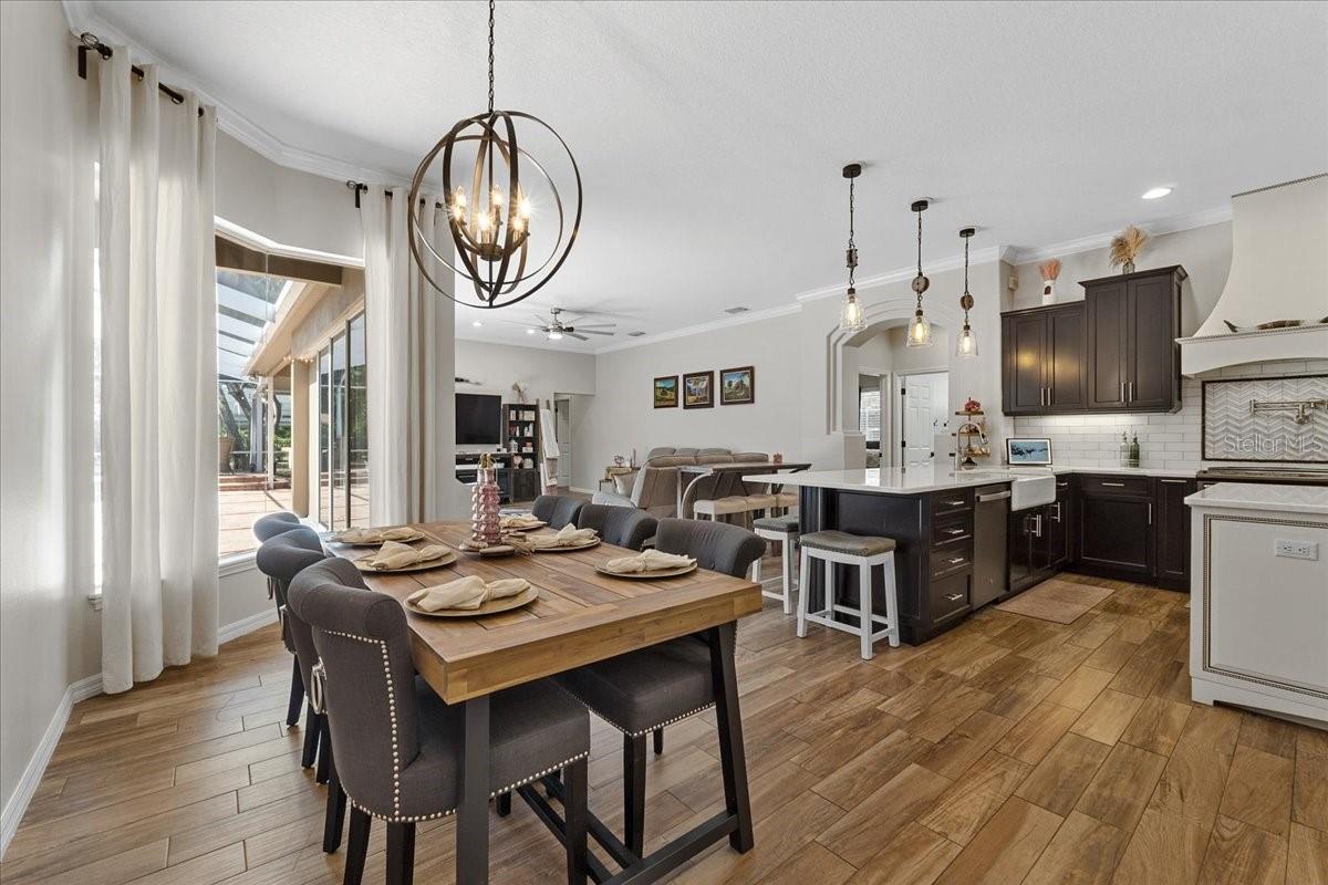 Breakfast nook