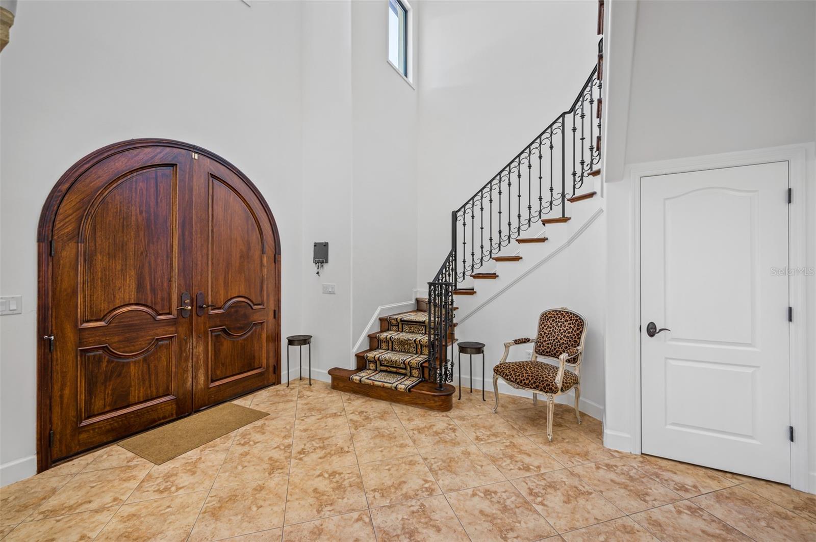 Gorgeous arched entry