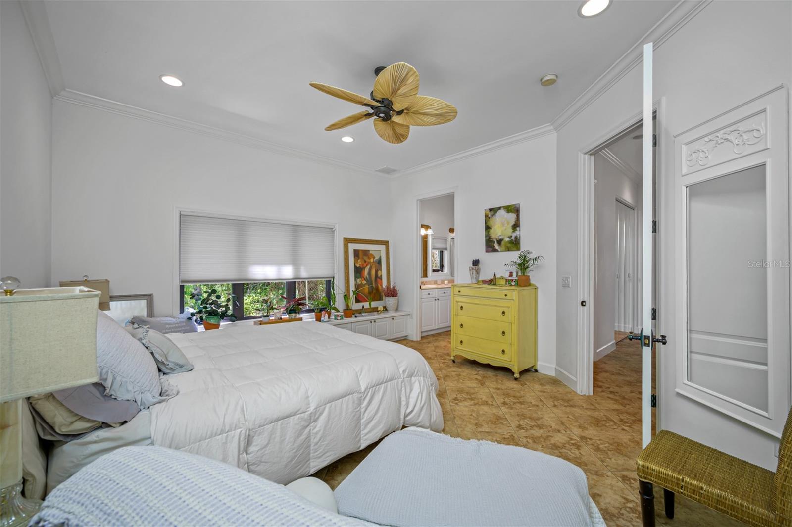 1st floor bedroom (2nd Primary bedroom option)