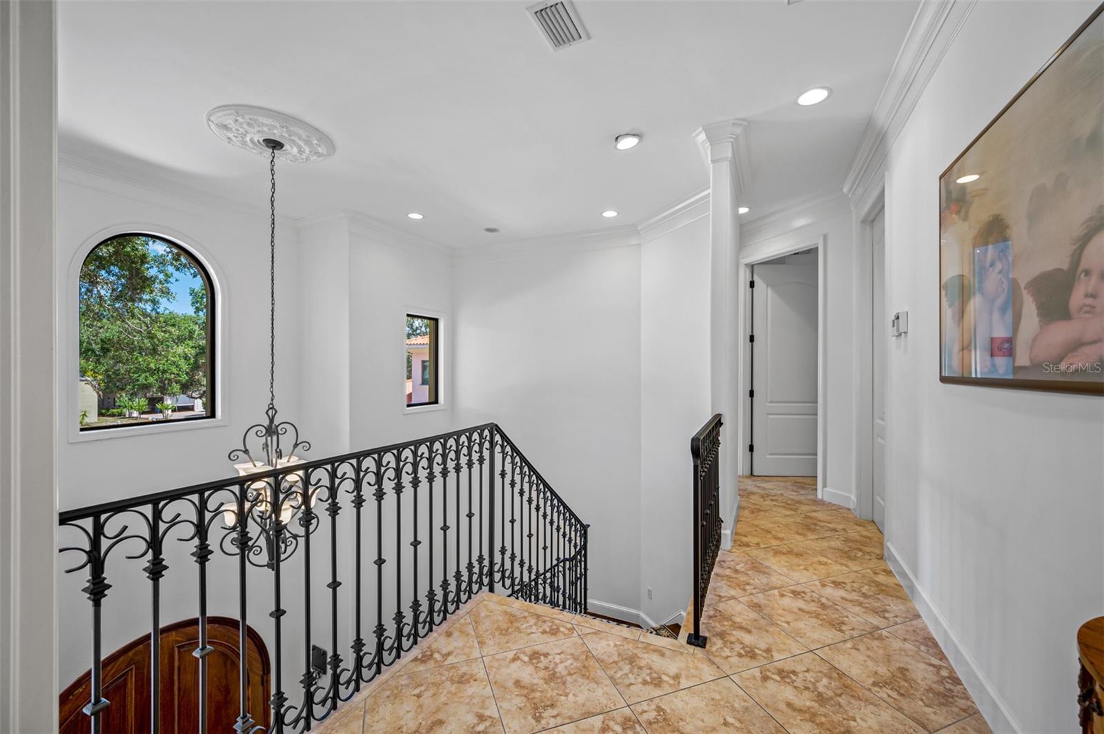 2nd floor landing