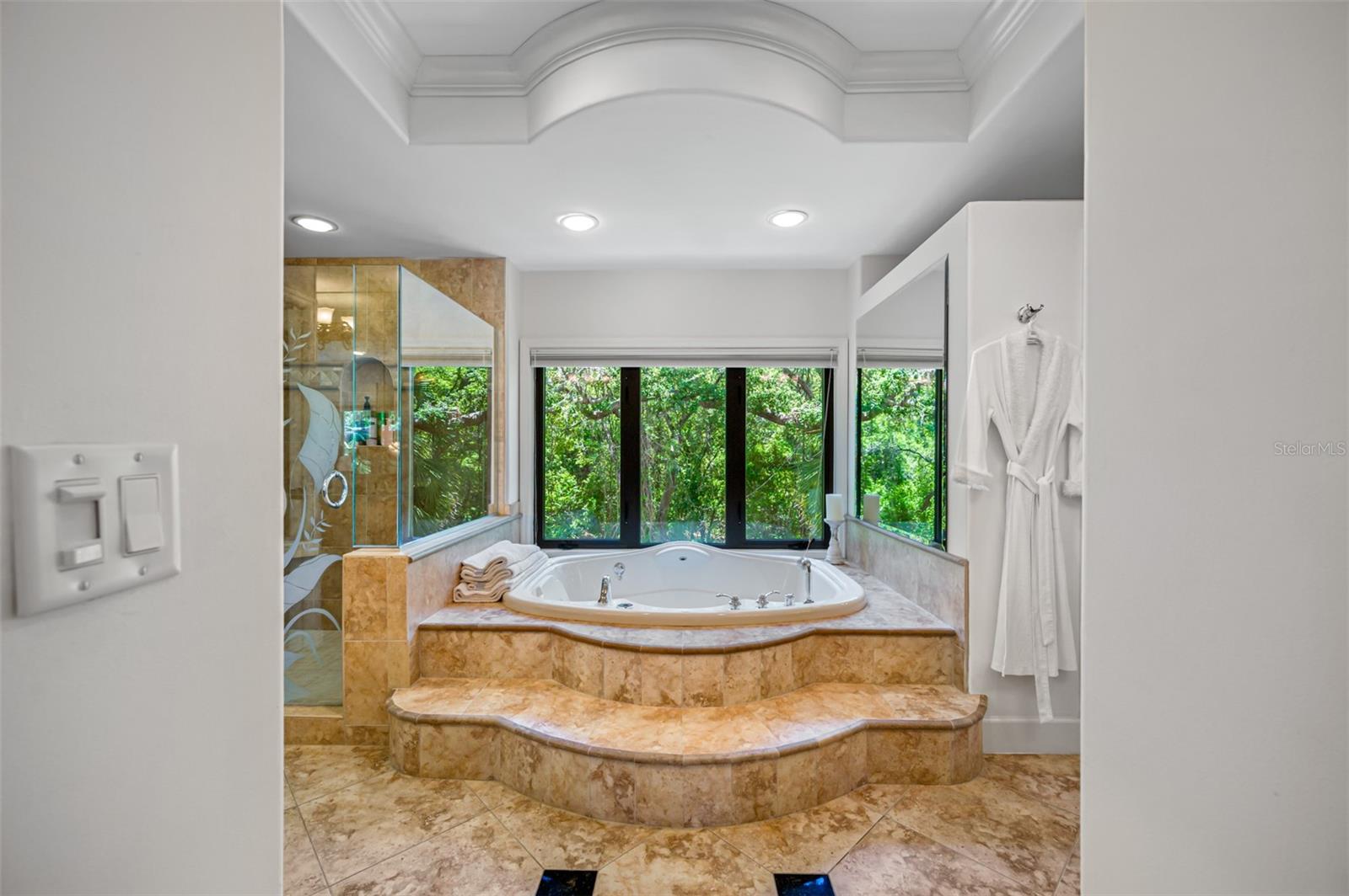 Primary bath garden tub